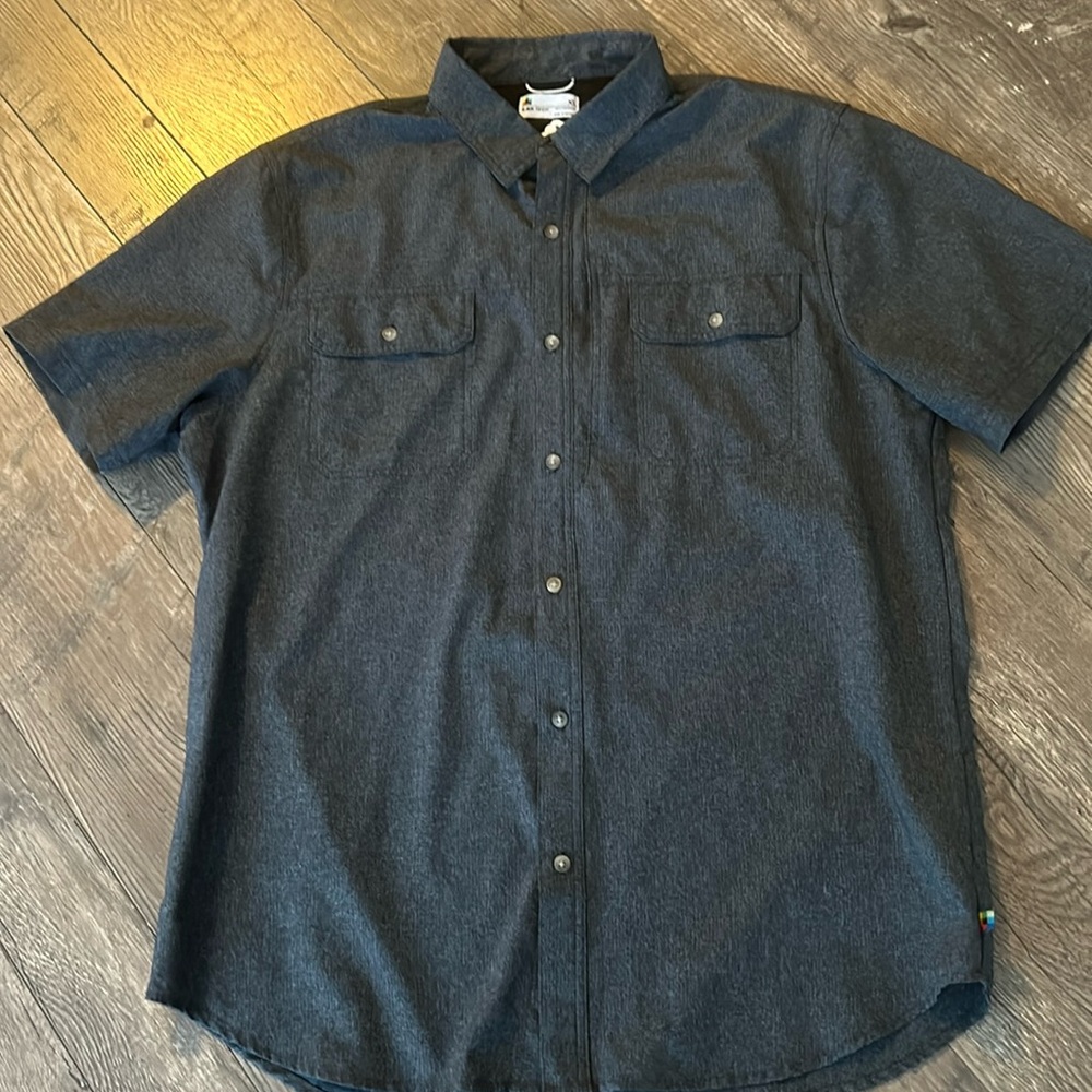 Men’s UB Tech button down shirt